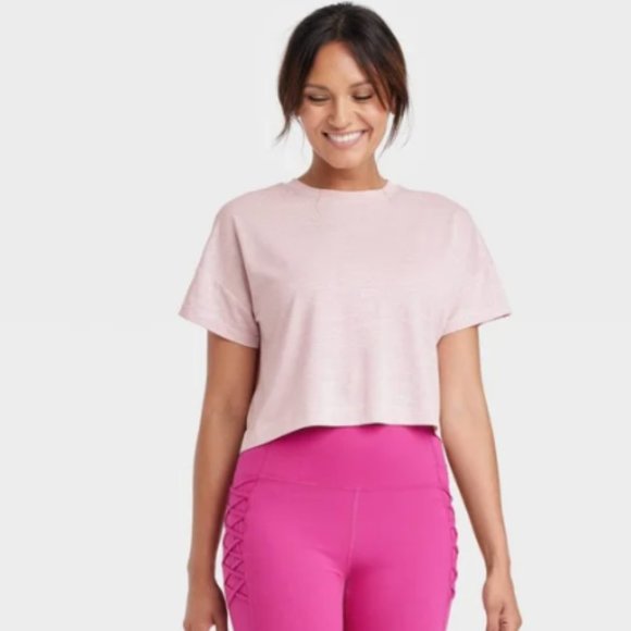 all in motion Tops - All In Motion - Heathered Red Short Sleeve Cropped Tee - Size XL